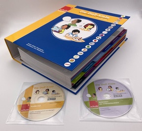 DaZ-Kiste: Ordner mit CDs