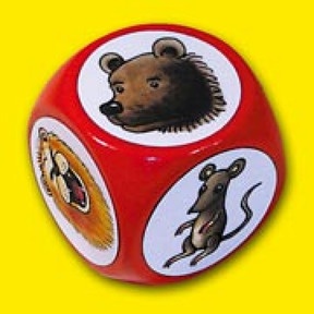 Stimmwürfel:  Ein Knaller, vor allem auch bei sprachlich zurückhaltenden Kindern, ist der grosse Holzwürfel für Stimm- und Sprechvariationen. Wer möchte nicht gerne mal schnell wie eine Rakete, tief wie ein Bär oder laut wie ein Löwe sprechen?