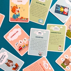 Mit kindgerechter Erklärungen auf der Kartenrückseite zu jeder Übung