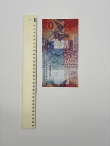 Spielgeld: 20-Franken-Note mit Magneten