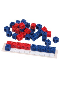 Produktabbildung zu Systemsteckwürfel - 50 rote und 50 blaue